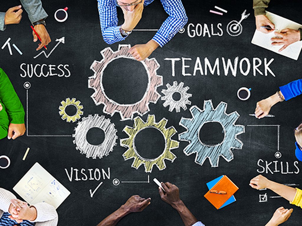 Mastering Leadership & Management: Essential Skills for Modern Professionals