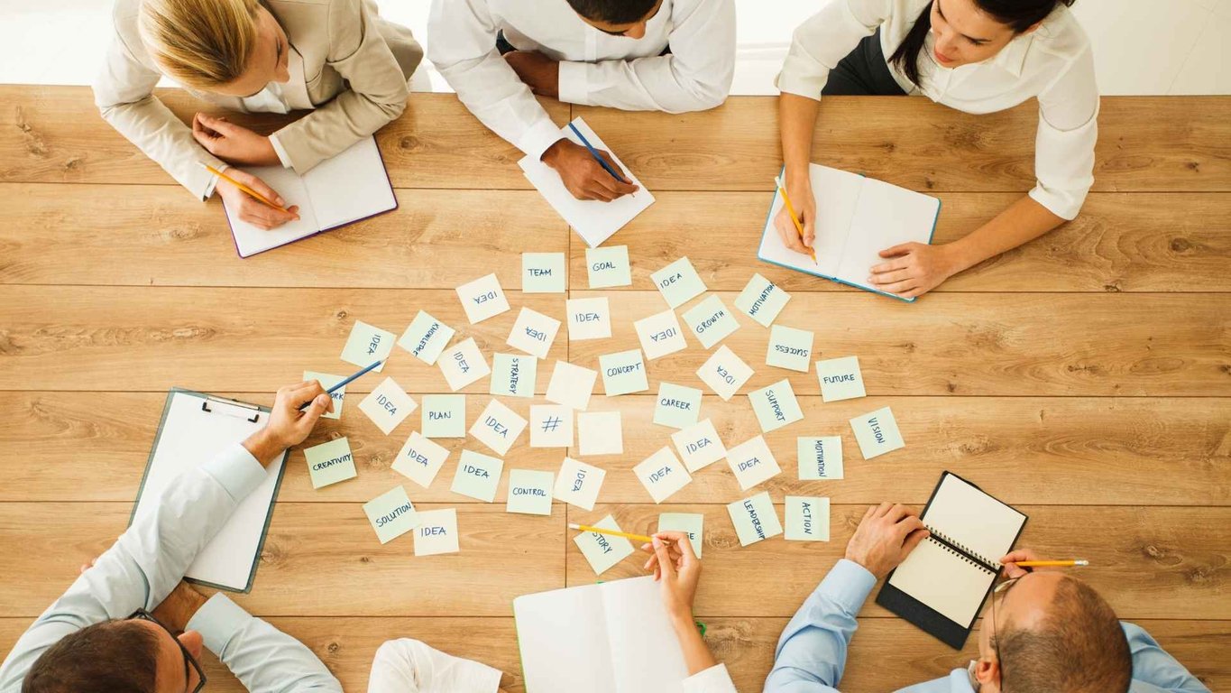 حل المشكلات الإبداعي لتحديات الأعمال